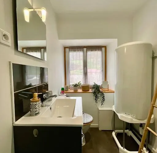 Le Refuge De Antoine, Entre Pistes Et Centre-ville